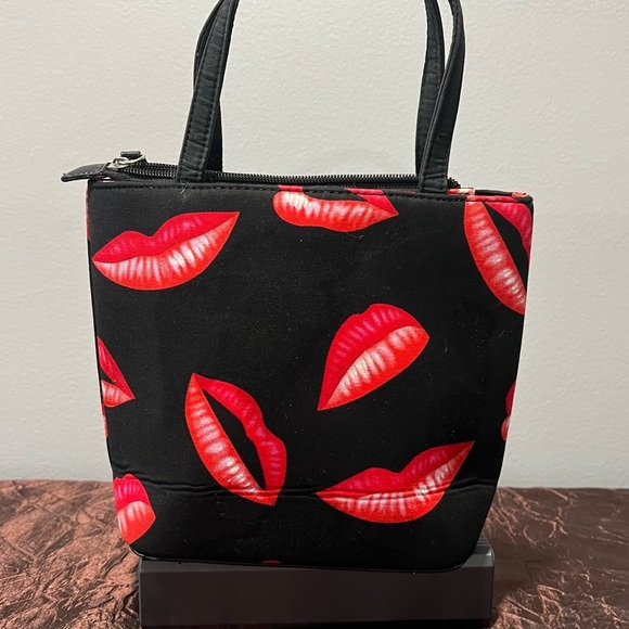 Handbags - Vintage 80's Red Lips Handbag